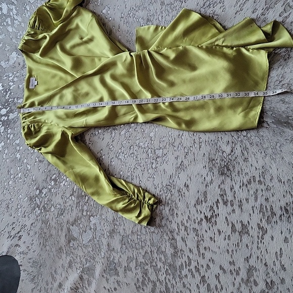 Song of Style Dala Wrap Mini Puff Sleeve Dress Chartreuse SzXL - Picture 7 of 8
